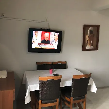 Hotel Tarlam Bahce Butik Konaklama Istanbul
